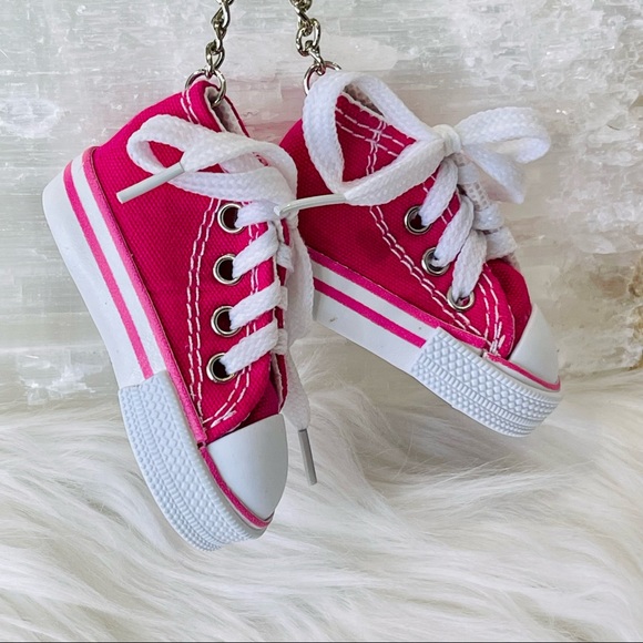 2 MINI SNEAKER KEYRINGS PINK keychains his & hers running shoes Athlete trainers - Picture 5 of 5